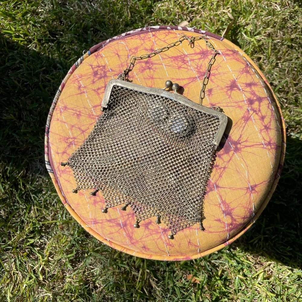 1960s vintage whiting and davis chain mail purse with rare coin compartment